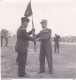 TONKIN REMISE DE FANION DU BATAILLON PAR LE GENERAL ALESSANDRI AU COMMANDANT LAGARIGUE - Guerre, Militaire