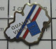 811B Pin's Pins / Beau Et Rare / EDF / RUBAN TRICOLORE QUALITE VILLE - EDF GDF