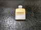 A Pins Pin's Parfum Cacharel Lapel Enamel Pin Perfume Badge Bouteille Bottle De Taille : 18 * 11 Mm Tres Bon Etat Envois - Profumi