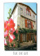 17 - Ile De Ré - Saint Martin De Ré - Façade à Pans De Bois Et Encorbellement - Fleurs - Carte Neuve - CPM - Voir Scans  - Saint-Martin-de-Ré