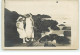 Carte-Photo - Jeunes Femmes Sur Des Rochers Sur Une Plage - Vrouwen