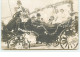 Carte Photo - Groupe De Personne Dans Une Calèche Fleurie - Fête Des Fleurs - To Identify