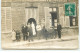 Carte Photo - Personnes Devant Un Café - Cafés