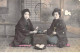 CHINE - SAN36403 - Cachet Tientsin - En L'état - Carte Japonaise - Geishas Buvant Du Thé - Chine