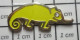 811B Pin's Pins / Beau Et Rare / ANIMAUX / CAMELEON JAUNE TIRANT LA LANGUE - Animaux