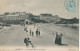 CPA  Biarritz La Grande Plage Et Les Casinos - Biarritz