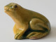 MINIATURE  ANIMAUX -  UNE JOLIE GRENOUILLE - L 4 Cm - H 2,8 Cm  - CREUSE - Animals