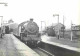 Trains - Gares Avec Trains - Engine No. 42280 With A Train For Blackburn At Hellifield On 3rd. August 1962. - Royaume Un - Gares - Avec Trains