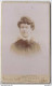 CARTE CDV - Portrait D'une Femme à Identifier - Tirage Aluminé 19 ème - Taille 63 X 104 - Edit. C. Peigné Dr Nantes - Antiche (ante 1900)