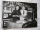 RARE - PHOTO ANCIENNE (12,5 X 18 Cm) : Scène Animée - BONNE FRANQUETTE - Montmartre 1961 - Eclair Photo Reportage - Métiers