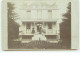 A Localiser - Carte-Photo Famille Sur La Terrasse D'un Maison En Seine Et Oise - Zu Identifizieren