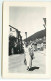 Carte Photo à Localiser - Jeune Femme Dans Une Rue - Autriche? Suisse ? Allemagne ? - A Identifier