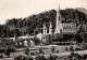LOURDES - La Basilique Et Le Calvaire - Lourdes