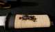 Delcampe - Antique Japonais Tanto Dagger Piercing Design Fine Period Fittings & Signé - Armes Blanches