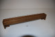 C178 Ancien Jouet De Bois - Crochet - Couture ? - Jouets Anciens