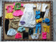 Un Lot De 6 Poupées Barbie Avec Une Garde Robes - - Barbie