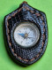 Ancienne Mini BOUSSOLE Métal Cuir Façon Serpent Verre - Etat D'usage - Environ : 4.3 X 2.7 Cm - Vers 1940 1950 - Other Apparatus