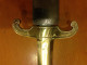 Delcampe - Épée Avec Une Poignée En Forme De Tête De Coq. France. Vers 1800. (T350) Taille De La Poignée 19 Cm. Longueur Totale 63 - Armi Bianche