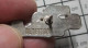 713b Pin's Pins / Beau Et Rare / SPORTS / AUTOMOBILE F1 FORMULE 1 BeNETTON BLEUE JAUNE VERTE - Automovilismo - F1