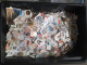 Delcampe - MONDE  ,  TIMBRES EN VRAC 900 G , DÉCOLLÉS, ANCIENS + MODERNES, TOUS FORMATS MINIMUM 12000 TIMBRES - Vrac (min 1000 Timbres)