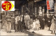 N° ID 104 CARTE PHOTO - SUR LE CHANTIER PRÉSENTATION DE LA FAMILLE ET OUVRIERS Devant Une Librairie (-  50% Sur Facture) - A Identifier