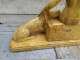 Delcampe - Sculpture Femme Avec Chiens Lévriers Art Déco - Escayola