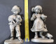 Delcampe - PAREJA DE ESCULTURAS DE DOS NIÑOS EN ZINC ZINN RELIEF HANDARBEIT TECXX 322 - Metal