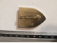 MILITARIA INSIGNE 1er REGIMENT D'INFANTERIE ON NE RELEVE PAS PICARDIE /ARTHUS BERTRAND - Army