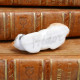 Delcampe - Ancienne Fève Allemande Chat Et Souris Biscuit 32x13 Mm Figurine Sujet Miniature - Olds
