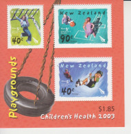 New Zealand : 06/08/2003 (**) BLOC "Childrens Health - Playgrounds" - Blocks & Kleinbögen