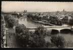 CPA PARIS N°132Vue Panoramique Sur Seine "cpa Dentelée" Ecrite Propre.EDIT Du Globe - The River Seine And Its Banks