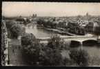 CPA PARIS N°132Vue Panoramique Sur Seine "cpa Dentelée" Ecrite Propre.EDIT Du Globe - La Seine Et Ses Bords