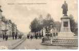 EEKLO  -Eecloo- Standbeeld Ledeganck En Brugsestraat - Eeklo