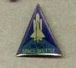 PIN'S NASA SPACE SHUTTLE NAVETTE SPATIALE (5128) - Airplanes