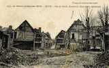 1593 - La France Reconquise(1917) - ROYE - Rue De Paris. Entonnoir D'une Mine Allemande - Roye