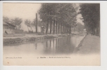 PANTIN, Bords Du Canal De L'Ourcq, Des Personnages Au Lointain, Cheminée D'usine - Pantin