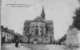 LE LOUROUX BECONNAIS Abside De L'église Et La Mairie - Le Louroux Beconnais