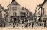 76 BOLBEC Sortie D´ Usine, Rue Jacques Fauquet, Trés Animée, Café De Lisieux, Au Vrai Calvados, Diligence, ND 150, 191? - Bolbec