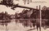 86 LA ROCHE POSAY LES BAINS  Cpa Du Pont Suspendu Sur La Creuse. - La Roche Posay
