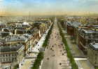 PARIS  -  L'Avenue Des Champs-Elysées. Vue Prise Du Haut De L'Arc De Triomphe De L'Etoile (colorisée 1952) - Champs-Elysées