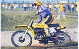 MOTO CARTE POSTALE COULEUR MAGNIFIQUE ANNEE 1976 LA MOTO SOUS TOUTES SES FORMES SPORTIVES TOUTES DIFFERENTES - Motorräder