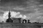 Ste-ANNE-LA-PALUD En Plonévez-Porzay - La Chapelle Des Grands Pardons Sur La Dune (noir & Blanc, Années 40/50 Je Pense) - Plonévez-Porzay