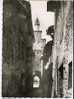 04 - CASTELLANE. Vue Sur La Tour De L'Horloge. - Castellane