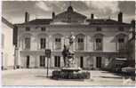 Longjumeau. La Place Adolphe Adam. - Longjumeau