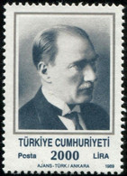 Pays : 489,1 (Turquie : République)  Yvert Et Tellier N° :  2610 (**) : Michel 2862 C - Nuevos