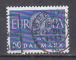 L4515 - DANEMARK DENMARK Yv N°394 - Oblitérés