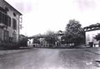 Cpsm Castelnau-Magnoac (65, Hautes Pyrénées) Place De L´Ormeau, Circulée 1967 - Castelnau Magnoac