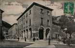 CPA De TOURNON - Place Du Château Et Hôtel De Ville. - Tournon