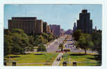 CPSM Canada Toronto University Avenue Looking South édit Royal Speciality Sales écrite Timbrée En 1960 Bon état - Toronto