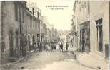 23 - CREUSE - BENEVENT  L´ABBAYE - RUE D'HERSE  TRES  ANIMEE - TRES BELLE CARTE - Benevent L'Abbaye